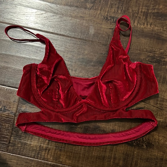 Urban Outfitters Red Velvet Bra - Picture 1 of 4